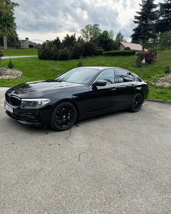 BMW Seria 5 cena 108000 przebieg: 133000, rok produkcji 2017 z Miłosław małe 154
